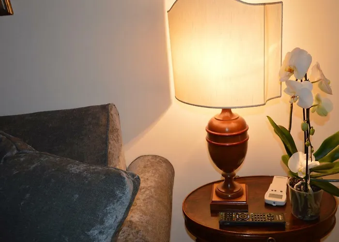 Historic Center - Elegant With Charming Antiques - Raffaello Апартаменты *