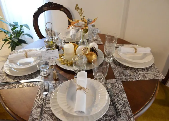 Historic Center - Elegant With Charming Antiques - Raffaello * Рим